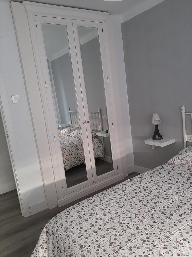 Versalles1 Apartment Aviles Luaran gambar